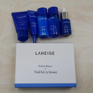 水潤緊緻修復2件套裝 Perfect Renew Skin Refiner 120ml Perfect Renew Emulsion 100ml Sample Kit